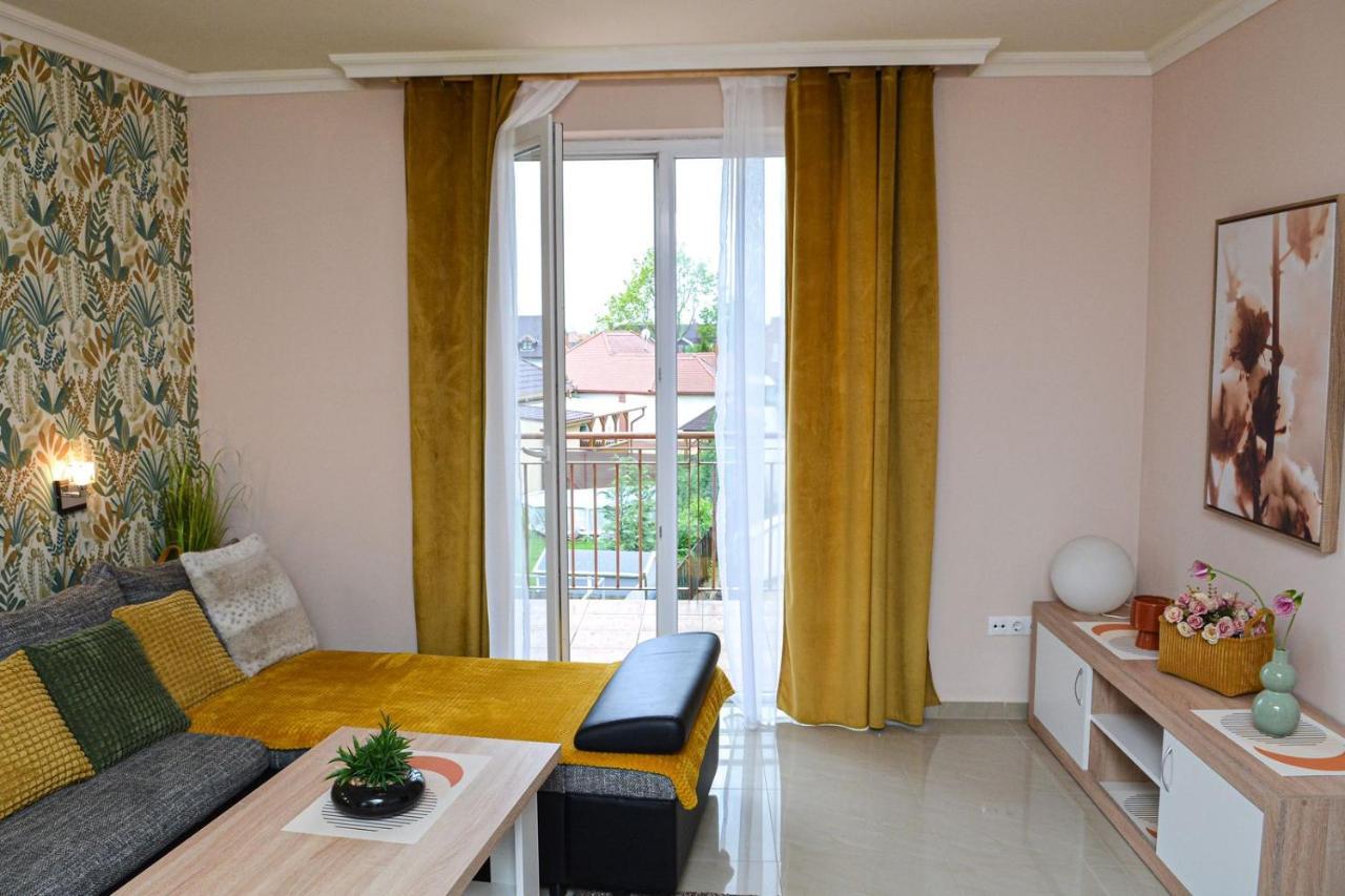 Unicum Apartman Hajdúszoboszló Exterior foto